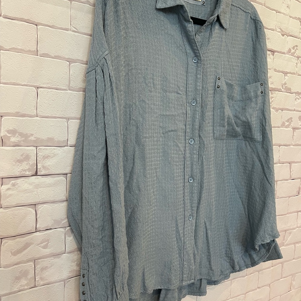 Free People Hidden Valley Tunic Top Size Small Oversized Button Up Slate Blue - Picture 3 of 7